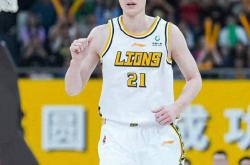 雷速体育电脑版官网-辽宁男篮惊险获胜，保持不败纪录