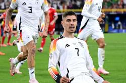 雷速体育比分直播-巴拉圭队在困难面前不屈不挠，晋级欧洲杯四分之一决赛