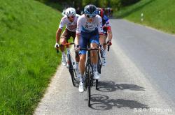 雷速体育比分官网直播-日本男子射箭队突围夺冠，表现出色