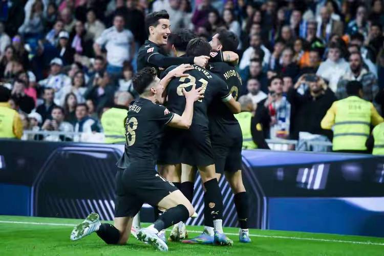 马竞捍卫主场,成功击败对手夺取三分 马竞捍卫主场,成功击败对手夺取三分