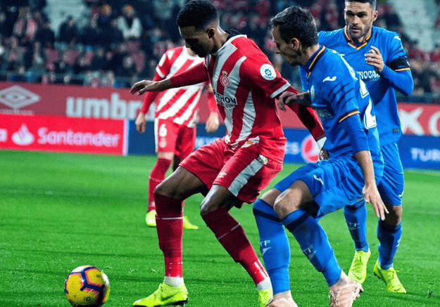 马竞捍卫主场,成功击败对手夺取三分 马竞捍卫主场,成功击败对手夺取三分