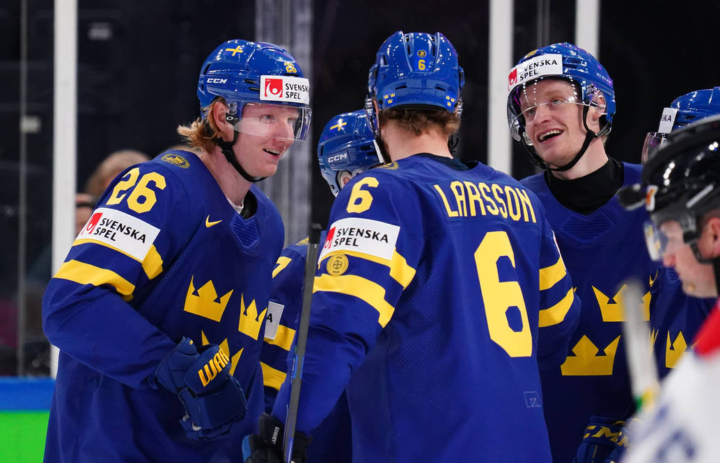 关于荷兰队力克加拿大,晋级前景一片光明的信息 关于荷兰队力克加拿大,晋级前景一片光明的信息